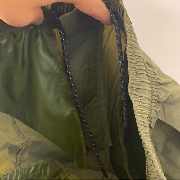 Nike Tech Essential Utility Shorts cargo Rough Green gorpcore nylon waterproof S - Picture 3 of 12